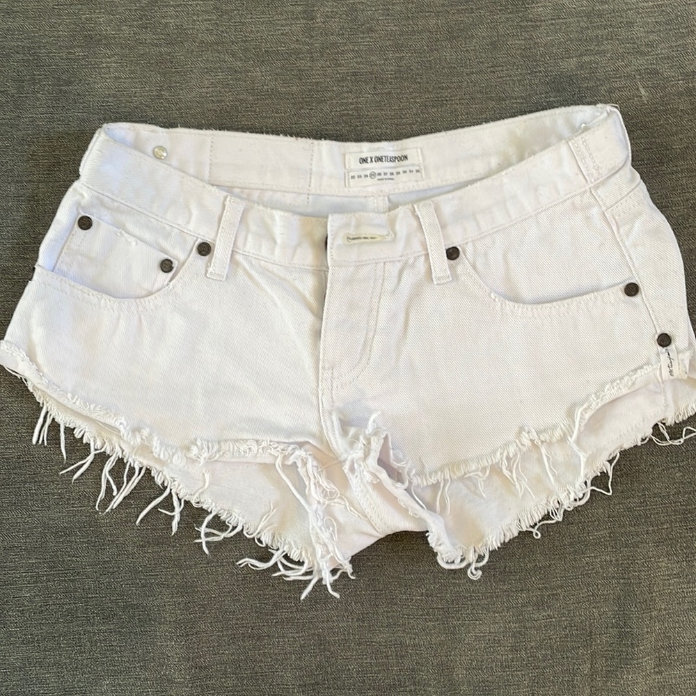 One teaspoon no 2’s shorts 25